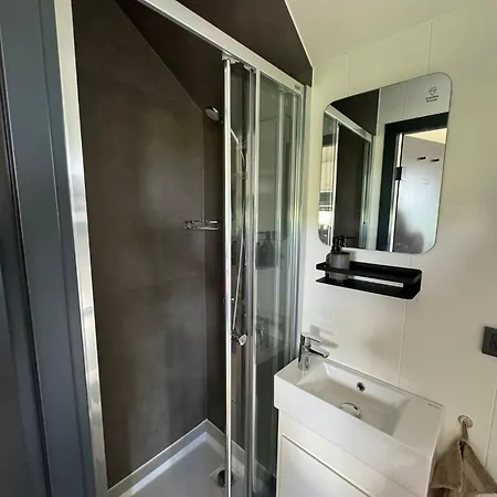 Tinyhouse Ochtendgloren Jaktstuga