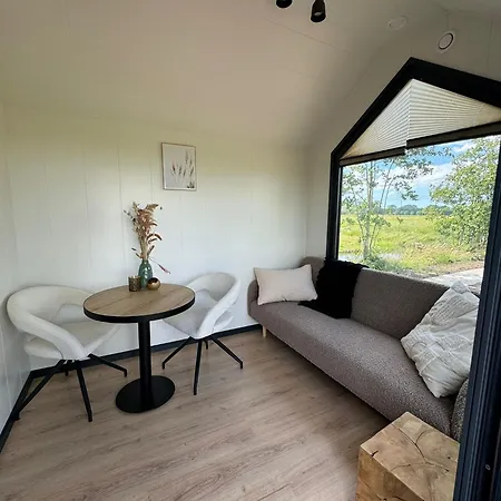 Tinyhouse Ochtendgloren Jaktstuga